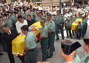 http://www.generalisimofranco.com/imag2/guardia_civil_funeral.jpg